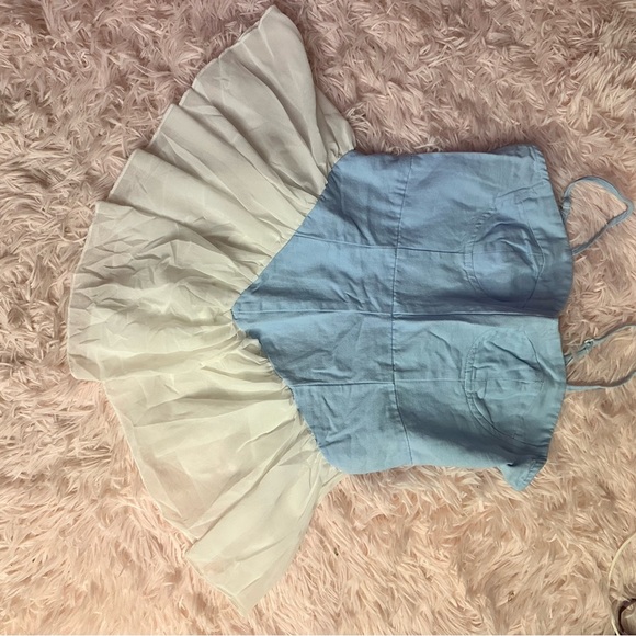 15 dresses (read) - Picture 11 of 16